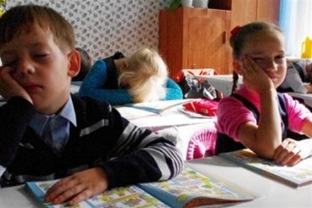 Dlaczego brak snu jest niebezpieczny dla dzieci w wieku szkolnym?